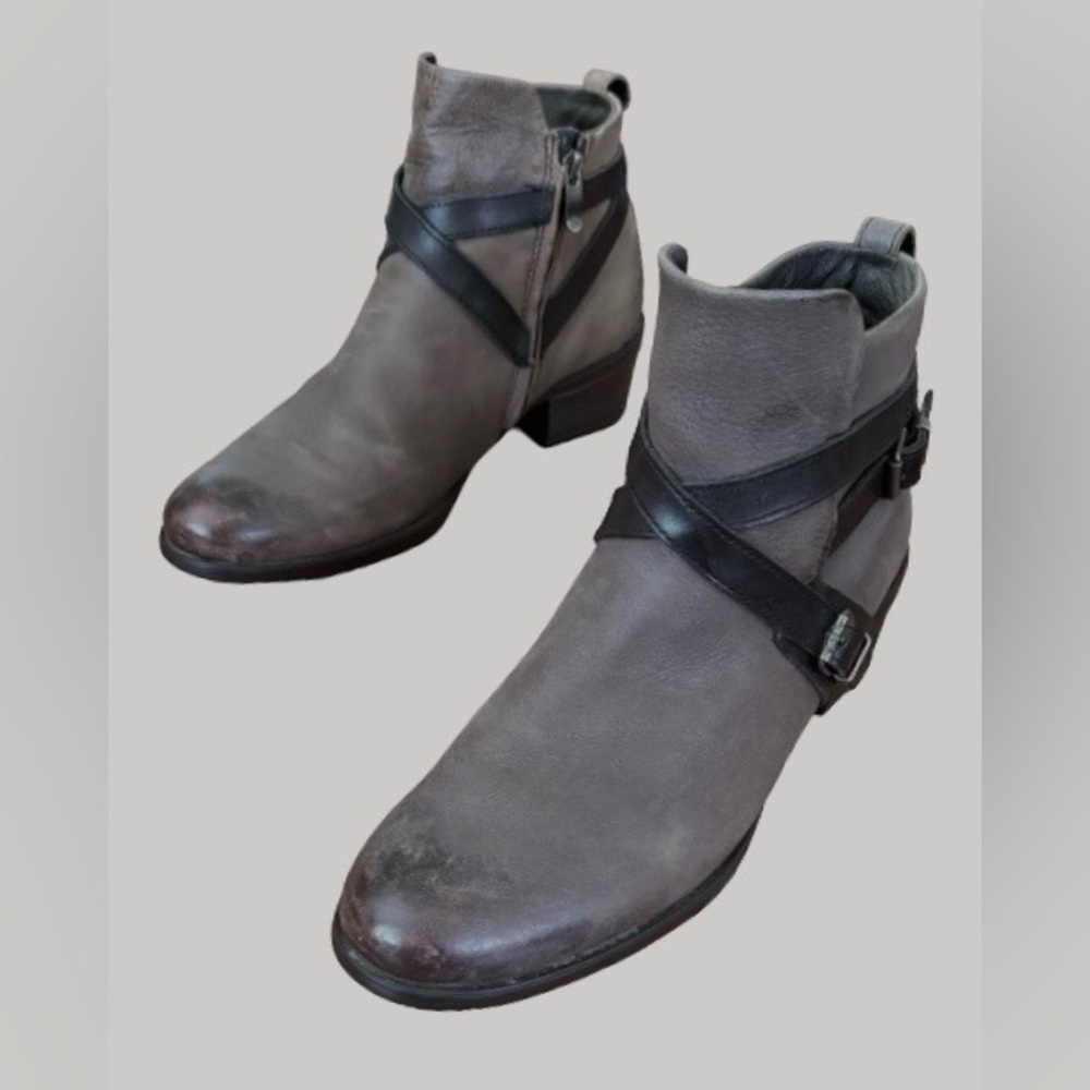Bussola Antwerpen Alessia gray ankl boots WM US 7.5 EU 38 moto coastal